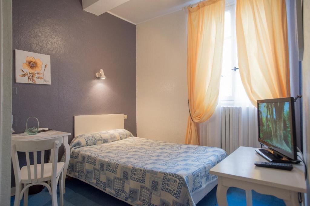 Hotel Saint Vincent Bagnères-de-Bigorre Esterno foto