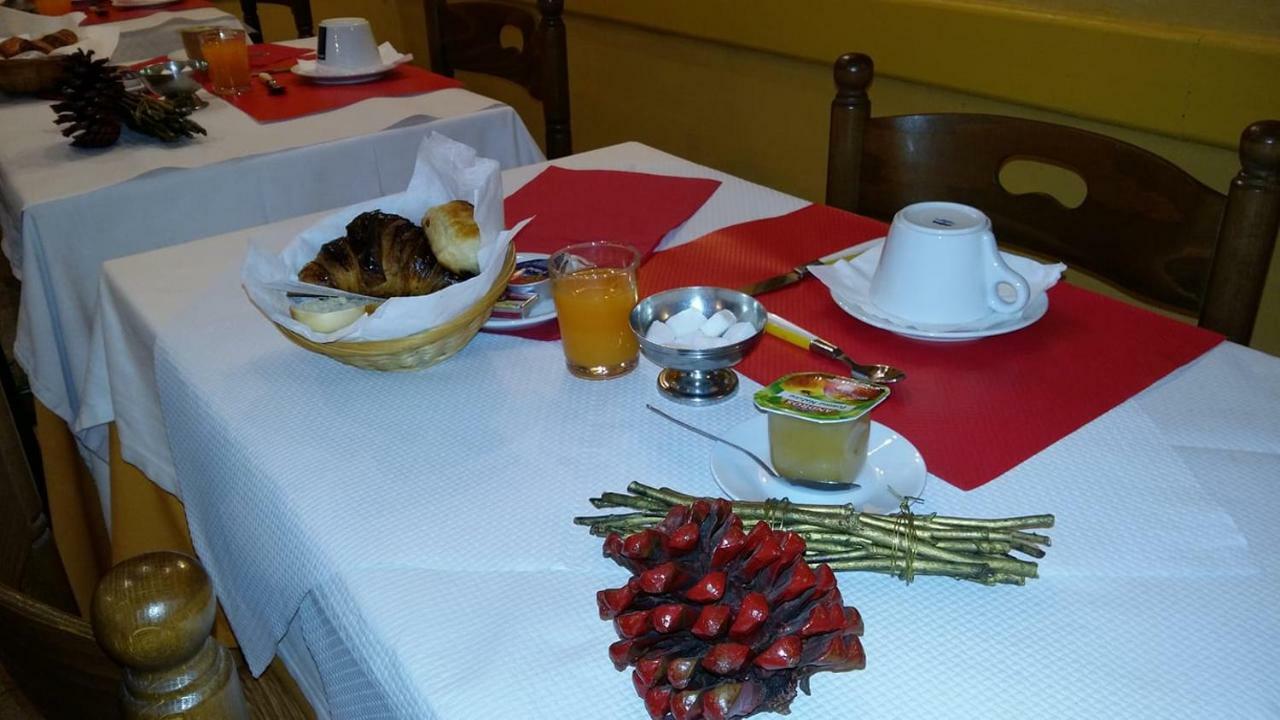 Hotel Saint Vincent Bagnères-de-Bigorre Esterno foto